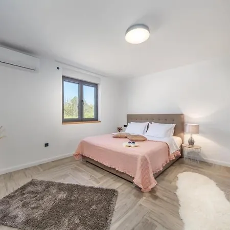 Apartment Luce